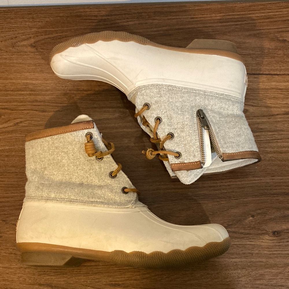 Sperry Women's Saltwater Wool Embossed Duck Boot w/ Thinsulate™